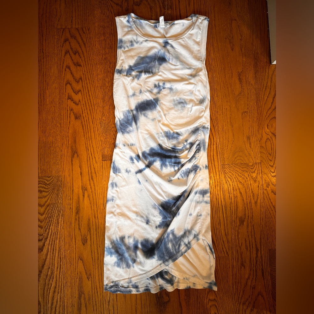 Leith Ruched Bodycon Sleeveless Crew Neck Dress